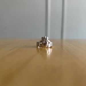 Sterling Silver Claddagh Ring | US Size 5